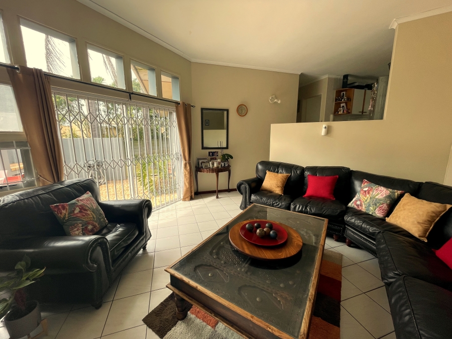 To Let 3 Bedroom Property for Rent in Vierlanden Western Cape